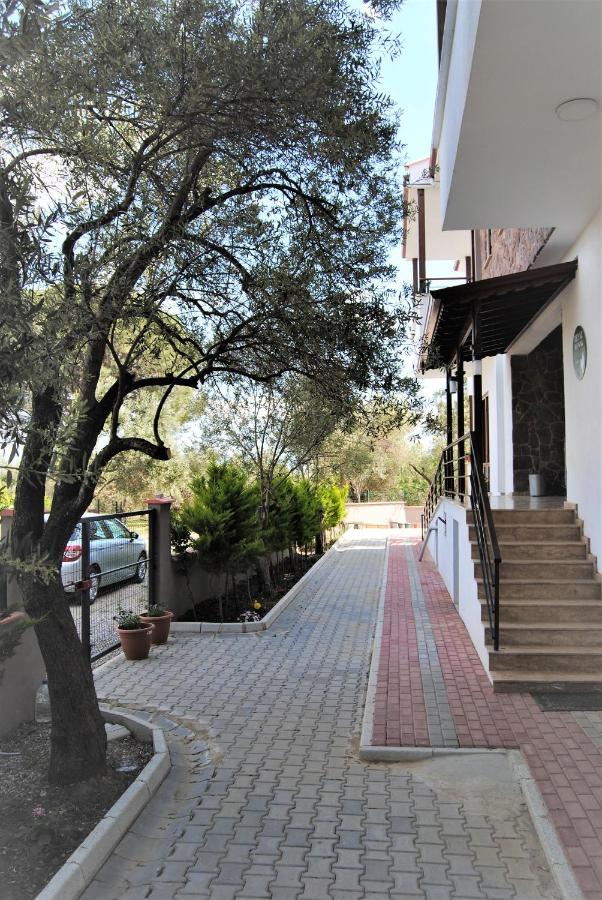 Beyaz Konak Guere المظهر الخارجي الصورة